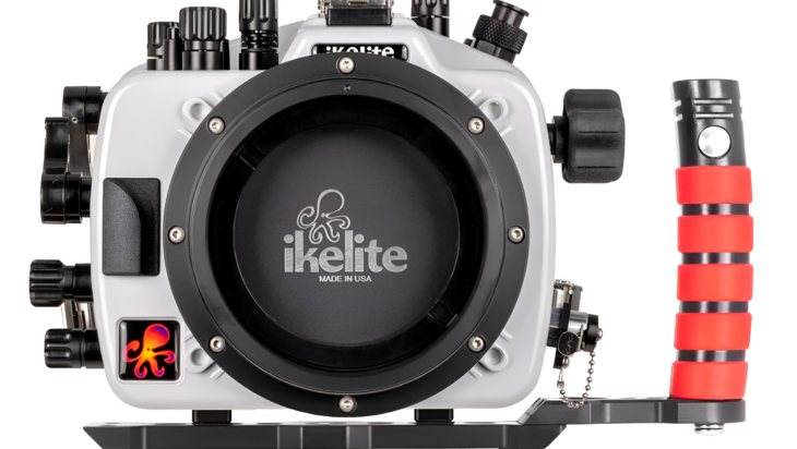 Ikelite 200DL Underwater Housing for Sony a9 III Mirrorless Camera with DL 8 Inch Dome Port and Sony 16-35mm f/2.8 lens, ideal for professional underwater photography