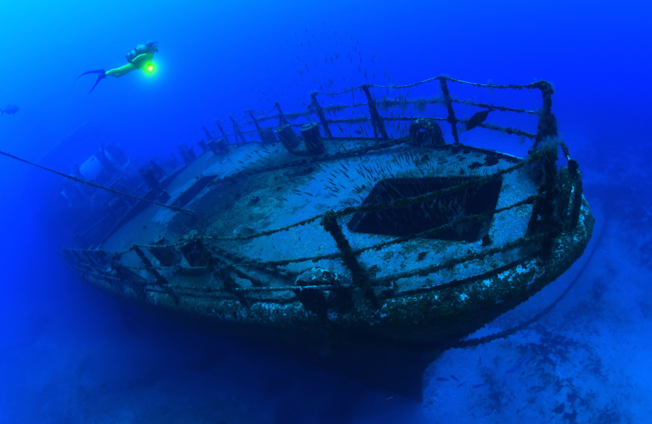 Underwater wreck photograph by Luís Campos